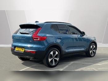 Used Volvo XC40 2023 for sale - 76676889: Photo
