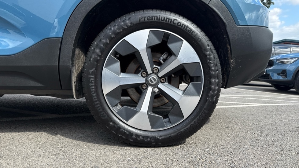 Used Volvo XC40 2023 for sale - 76676889: Photo 9