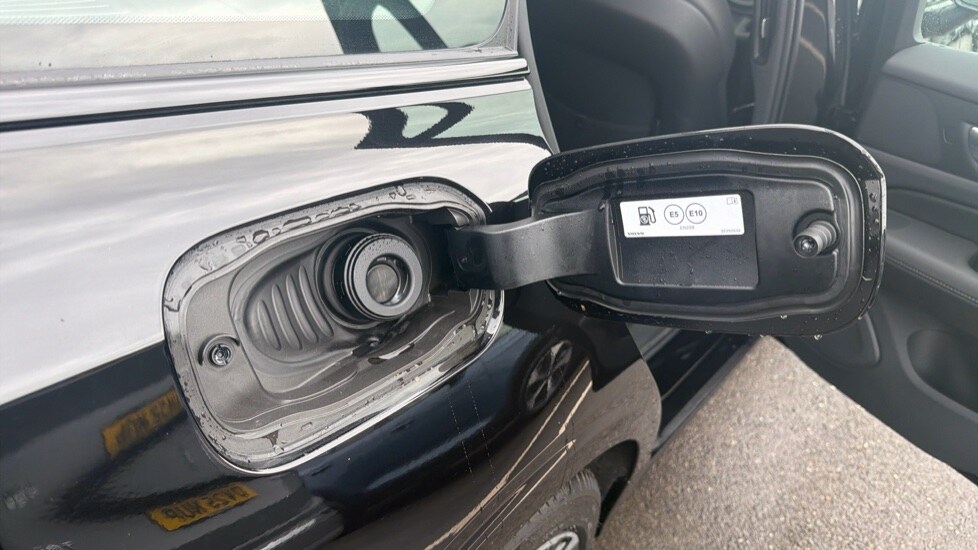 Used Volvo V60 2025 for sale - 77258757: Photo 15