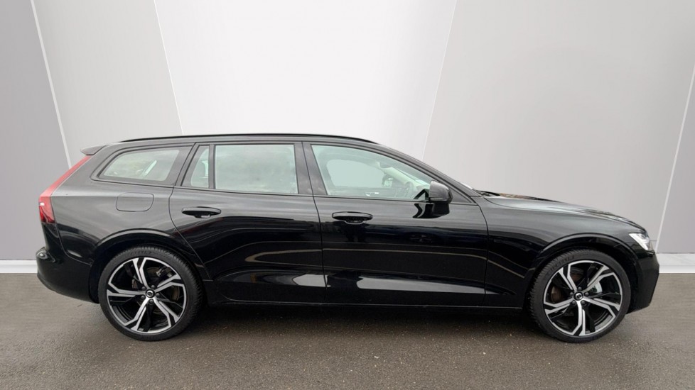 Used Volvo V60 2025 for sale - 77258757: Photo 3