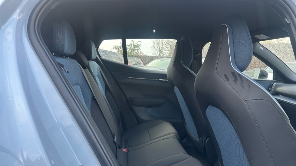 Used Volvo EX30 2025 for sale - 76777140: Photo 6