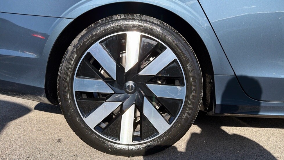 Used Volvo V90 2025 for sale - 78217950: Photo 9