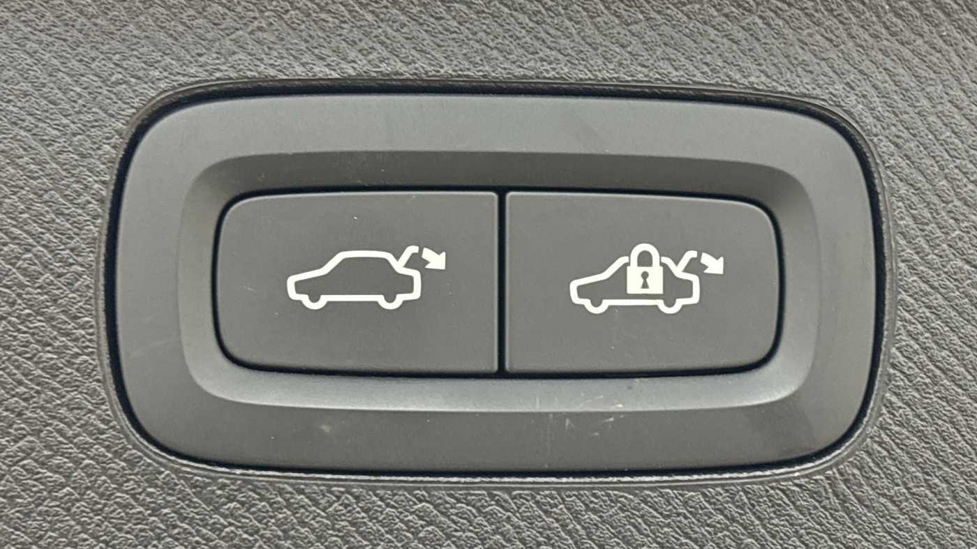 Used Volvo XC90 2024 for sale - 77136037: Photo 19