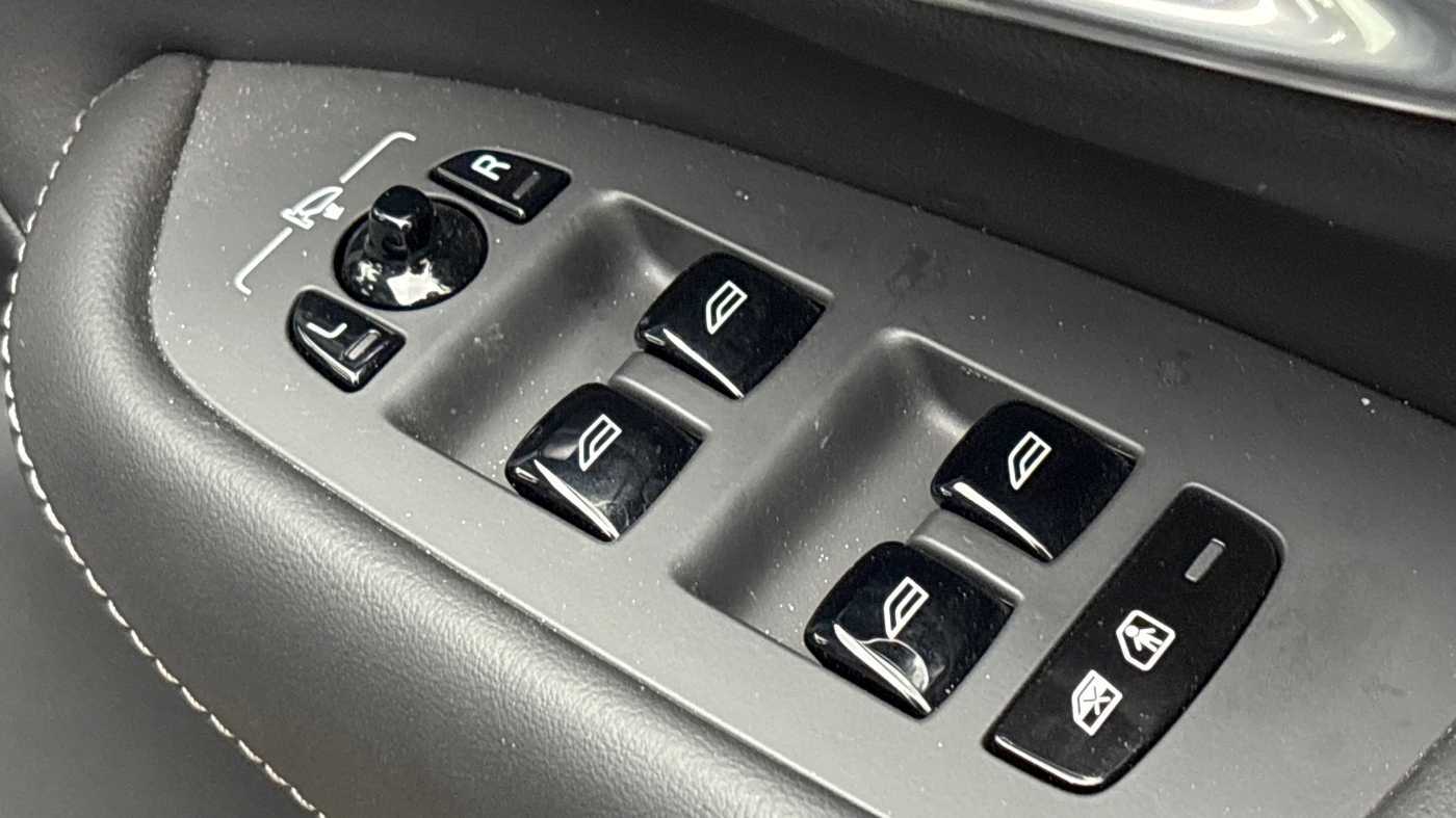 Used Volvo XC90 2024 for sale - 77136037: Photo 25