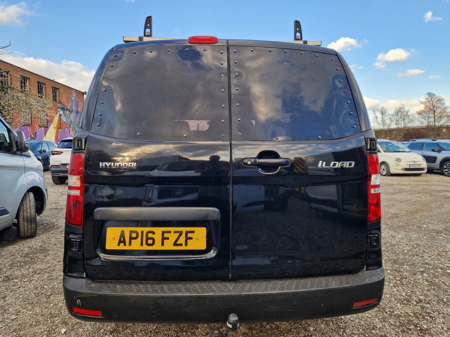 Used Hyundai Iload 2016 for sale - 78098492: Photo 5