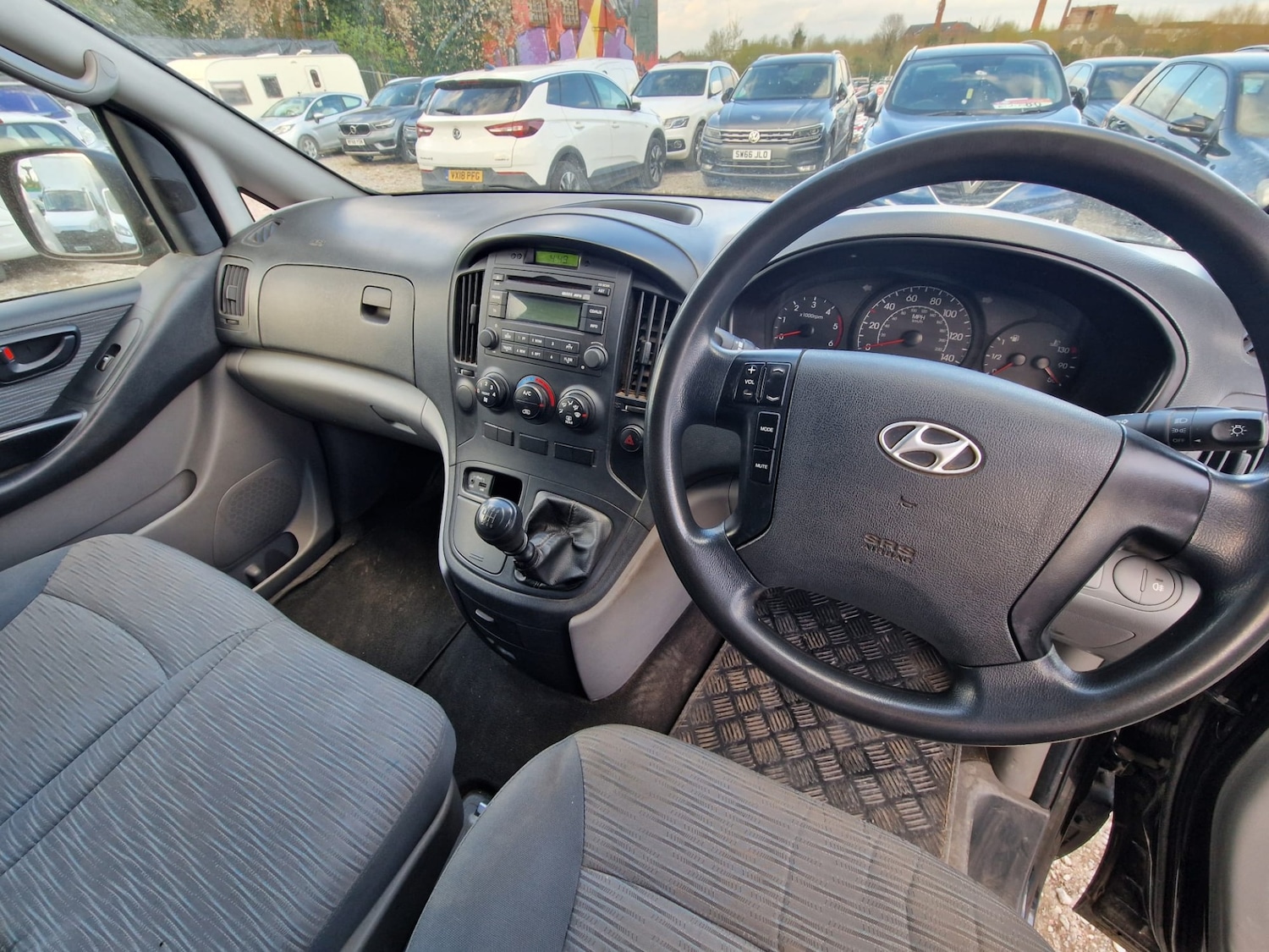 Used Hyundai Iload 2016 for sale - 78098492: Photo 8