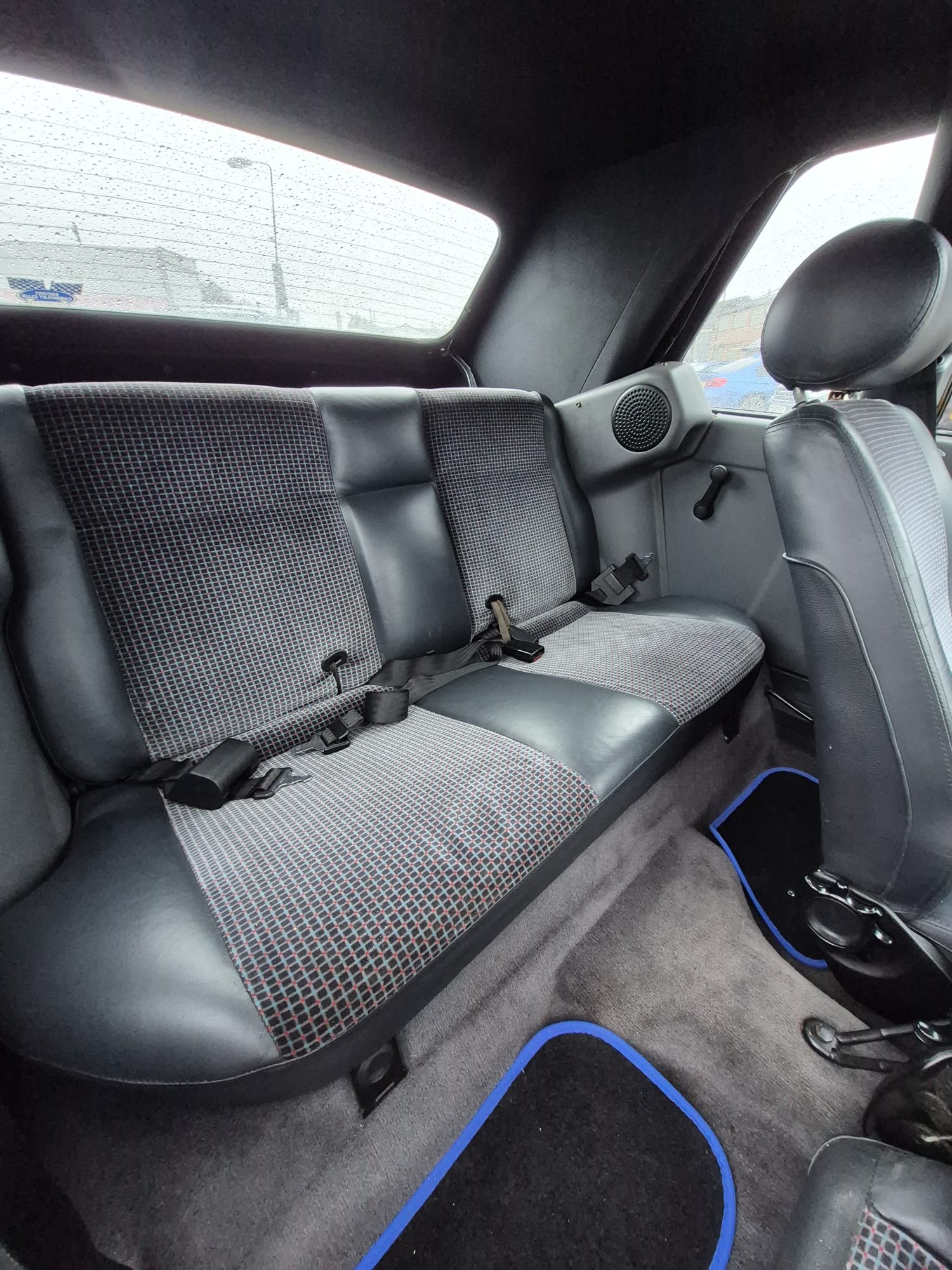 Used Ford Escort 1990 for sale - 77438589: Photo 8