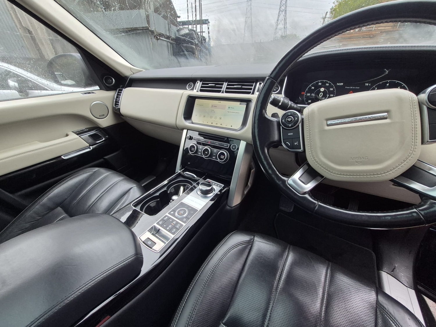 Used Land Rover Range Rover 2017 for sale - 76170211: Photo 12
