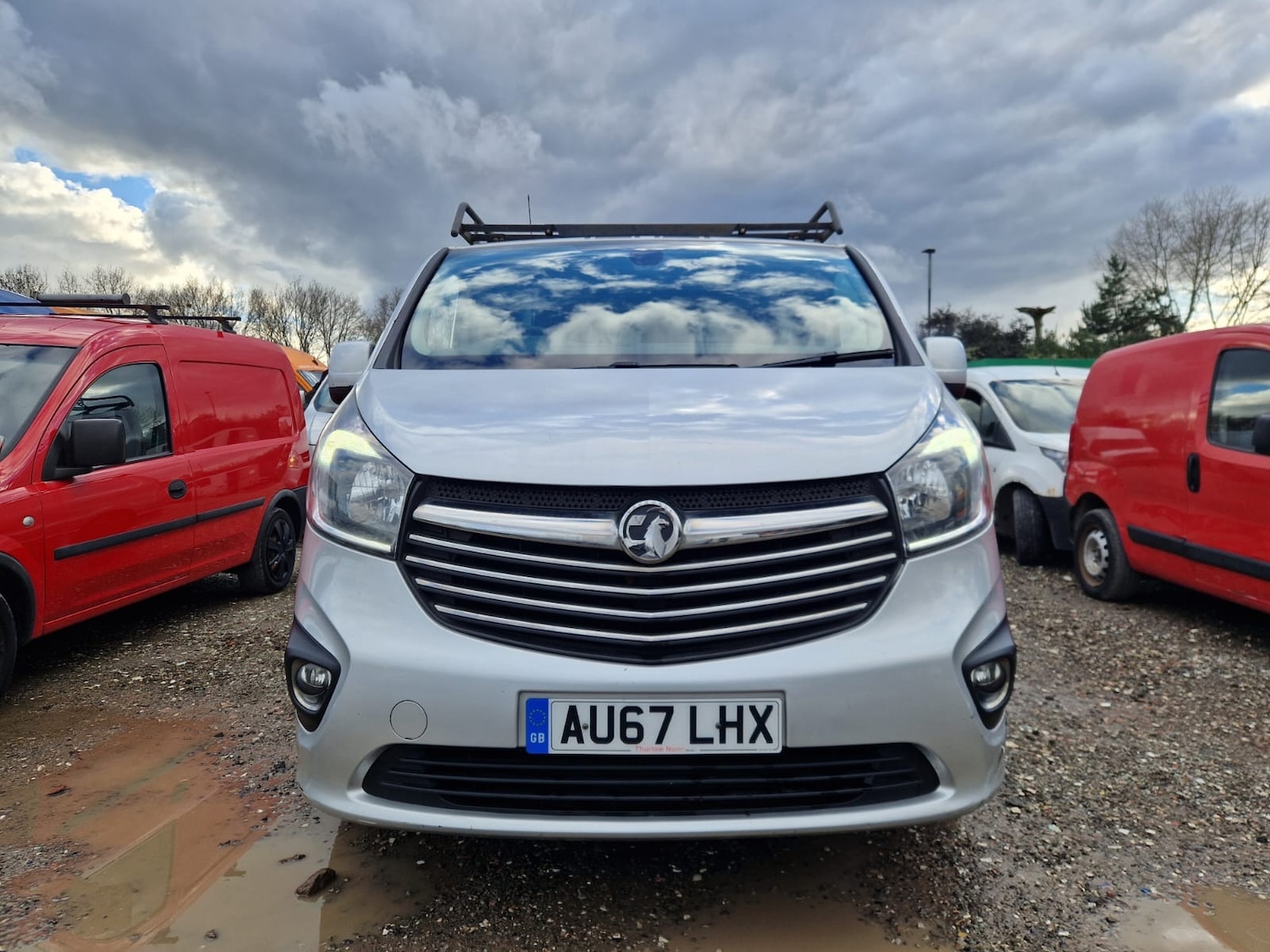 Used Vauxhall Vivaro 2017 for sale - 77704197: Photo 3