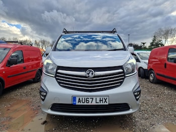 Used Vauxhall Vivaro 2017 for sale - 77704197: Photo