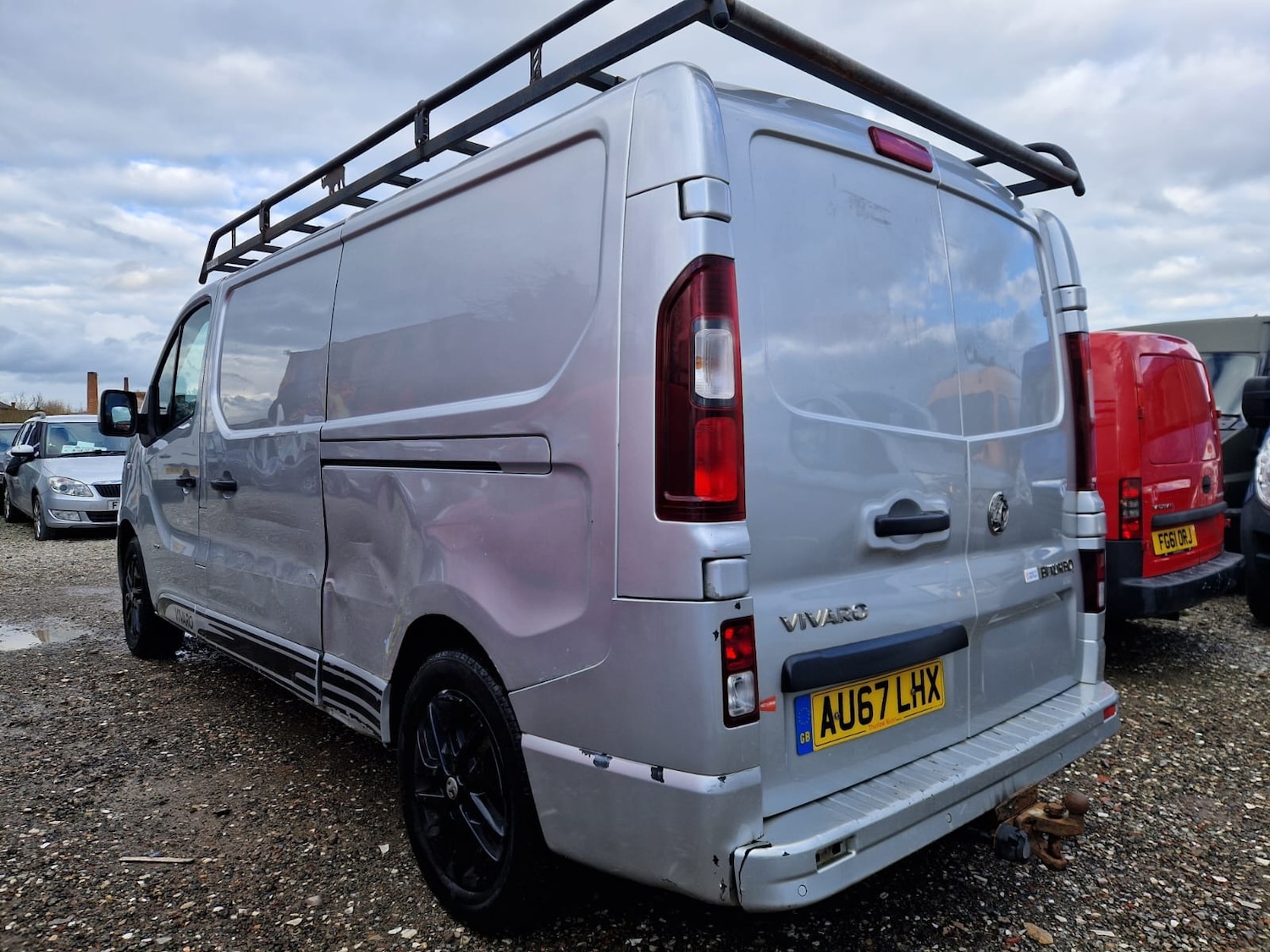 Used Vauxhall Vivaro 2017 for sale - 77704197: Photo 4
