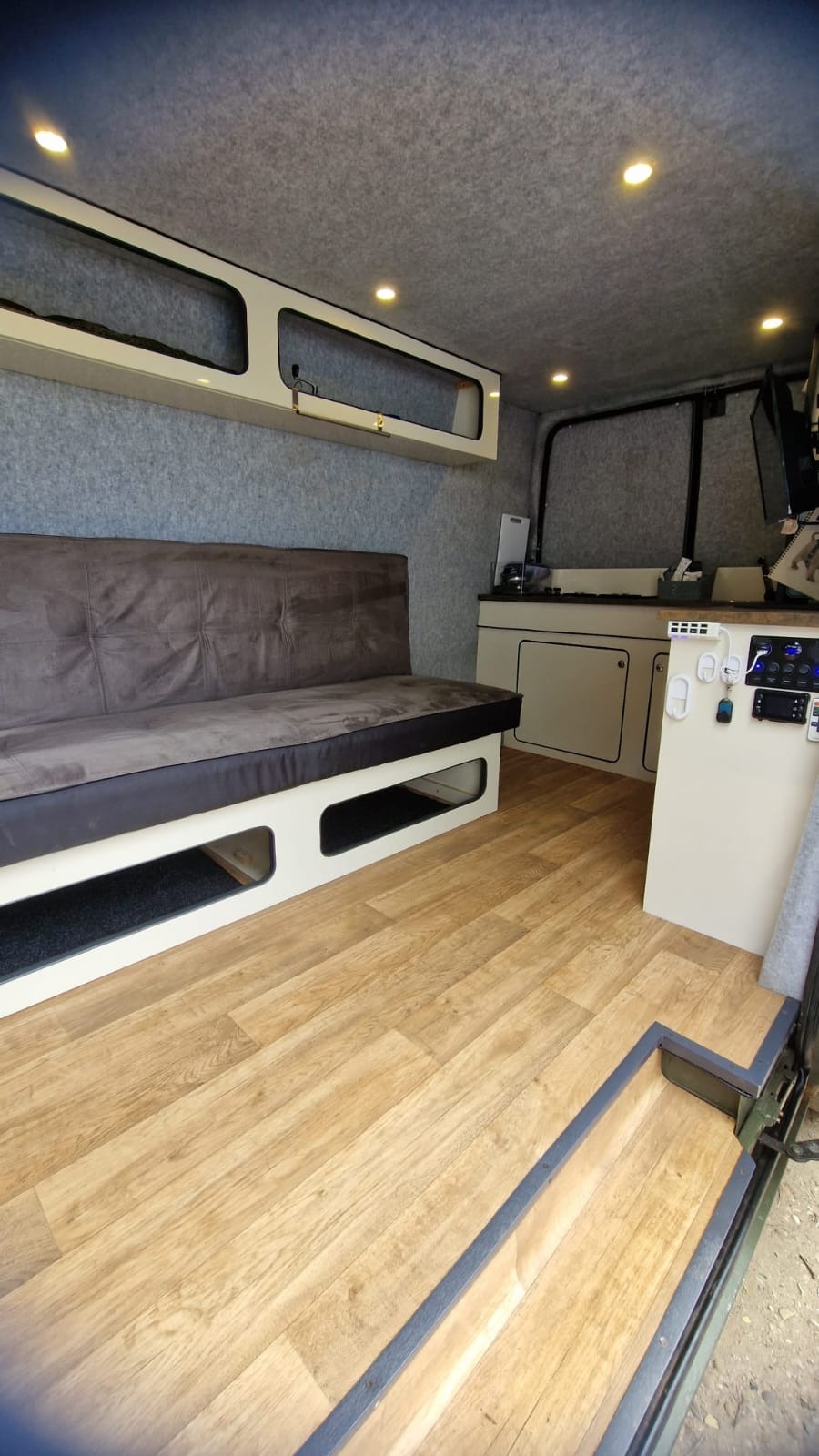 Used Ford Transit 2001 for sale - 77888389: Photo 6