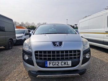 Used Peugeot 3008 2012 for sale - 77968932: Photo
