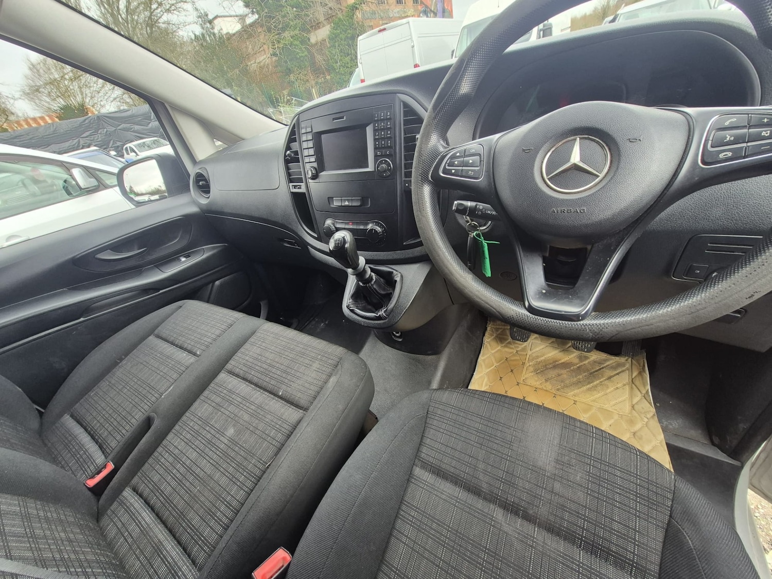 Used Mercedes-Benz Vito 2017 for sale - 77640168: Photo 8