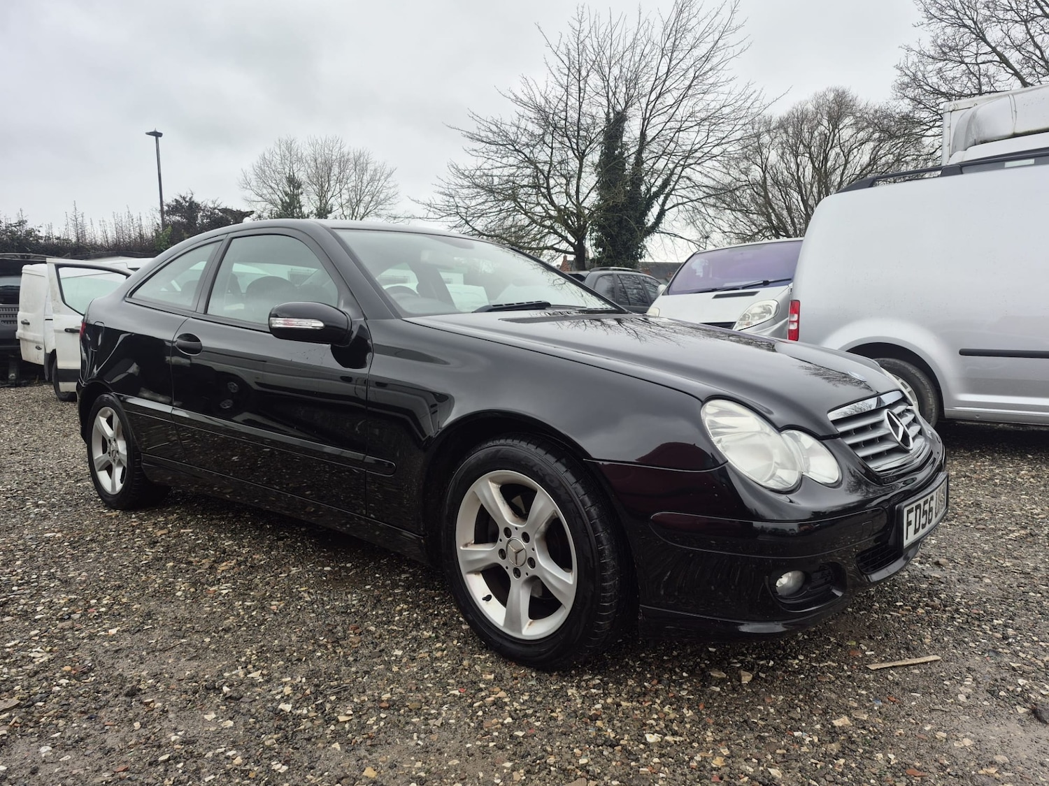 Used Mercedes-Benz C Class 2007 for sale - 77622705: Photo 2