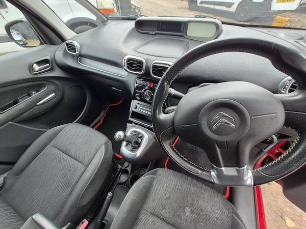 Used Citroen C3 Picasso 2015 for sale - 76209022: Photo 9