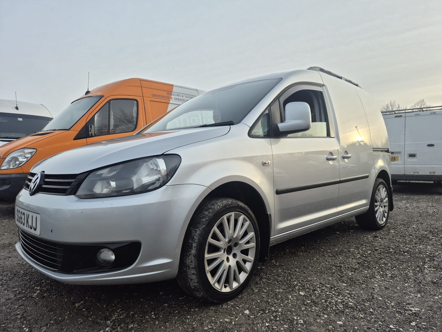 Used Volkswagen Caddy 2013 for sale - 77557208: Photo 3