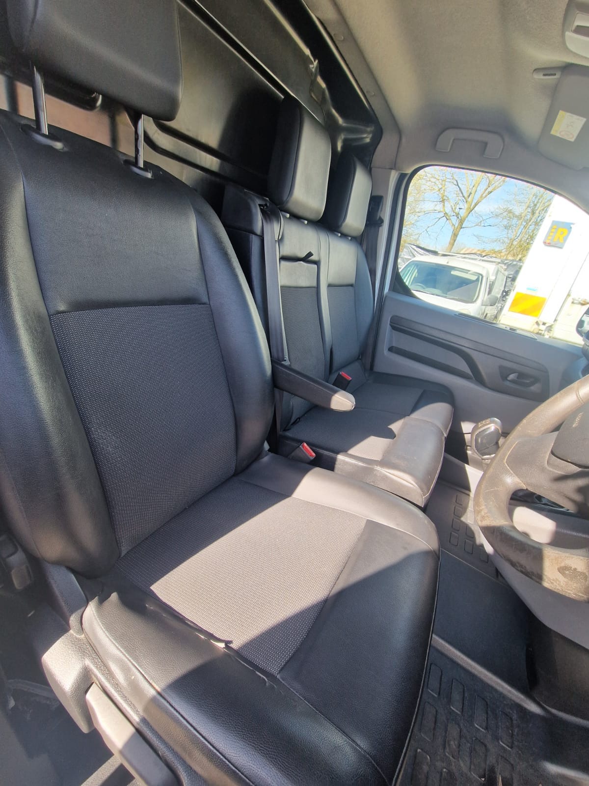 Used Peugeot Expert 2018 for sale - 77916085: Photo 9