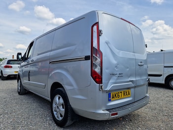Used Ford Transit Custom 2017 for sale - 78533103: Photo