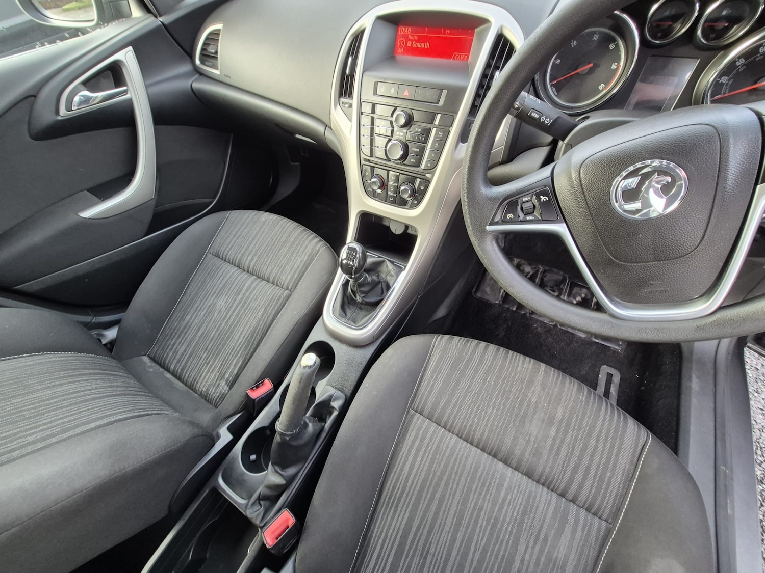 Used Vauxhall Astra 2011 for sale - 77354946: Photo 9