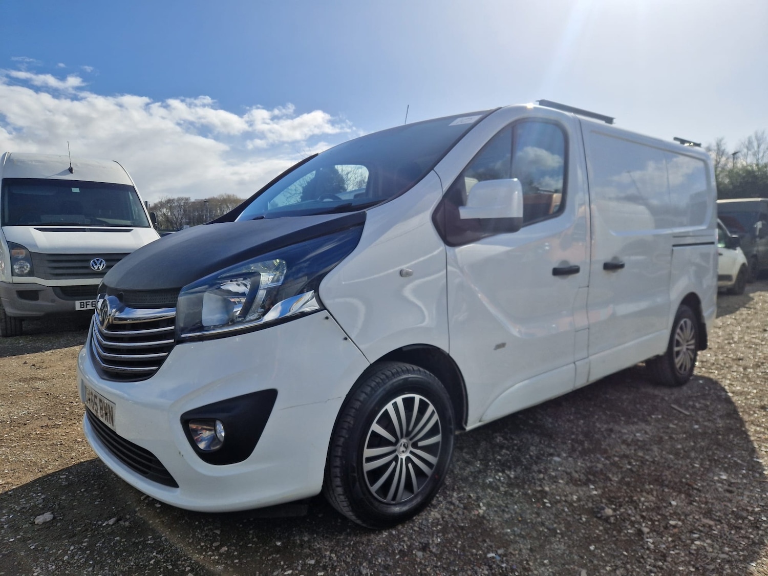 Used Vauxhall Vivaro 2015 for sale - 77968936: Photo 1