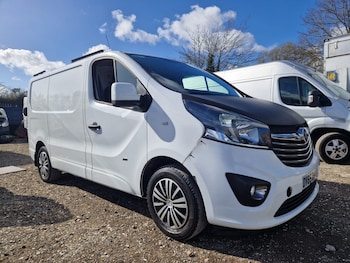 Used Vauxhall Vivaro 2015 for sale - 77968936: Photo