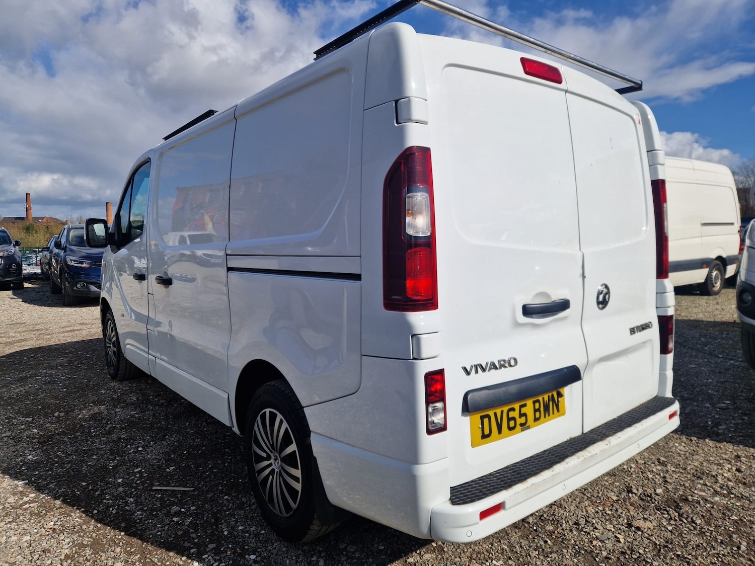 Used Vauxhall Vivaro 2015 for sale - 77968936: Photo 4