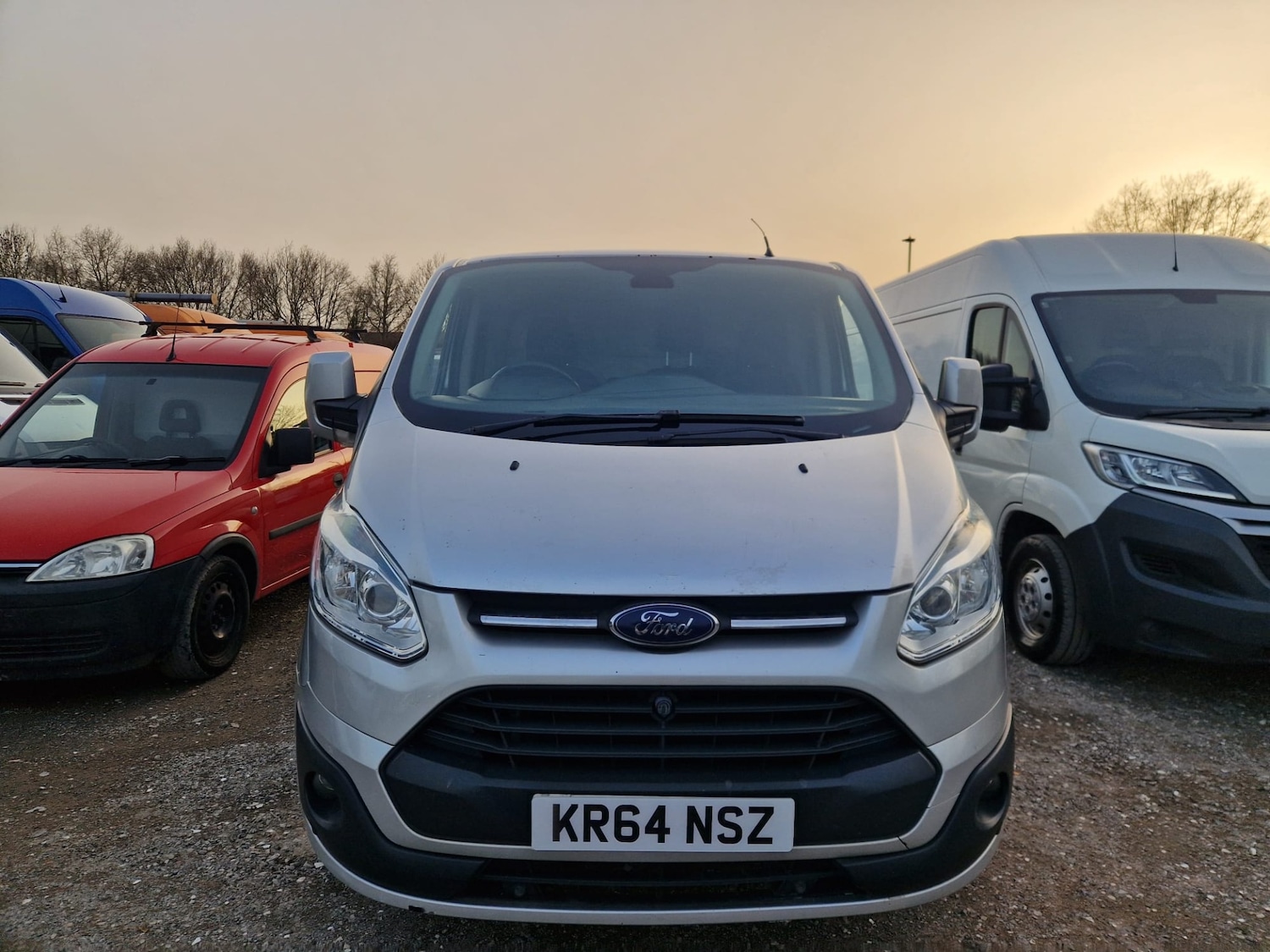 Used Ford Transit Custom 2015 for sale - 77766799: Photo 2