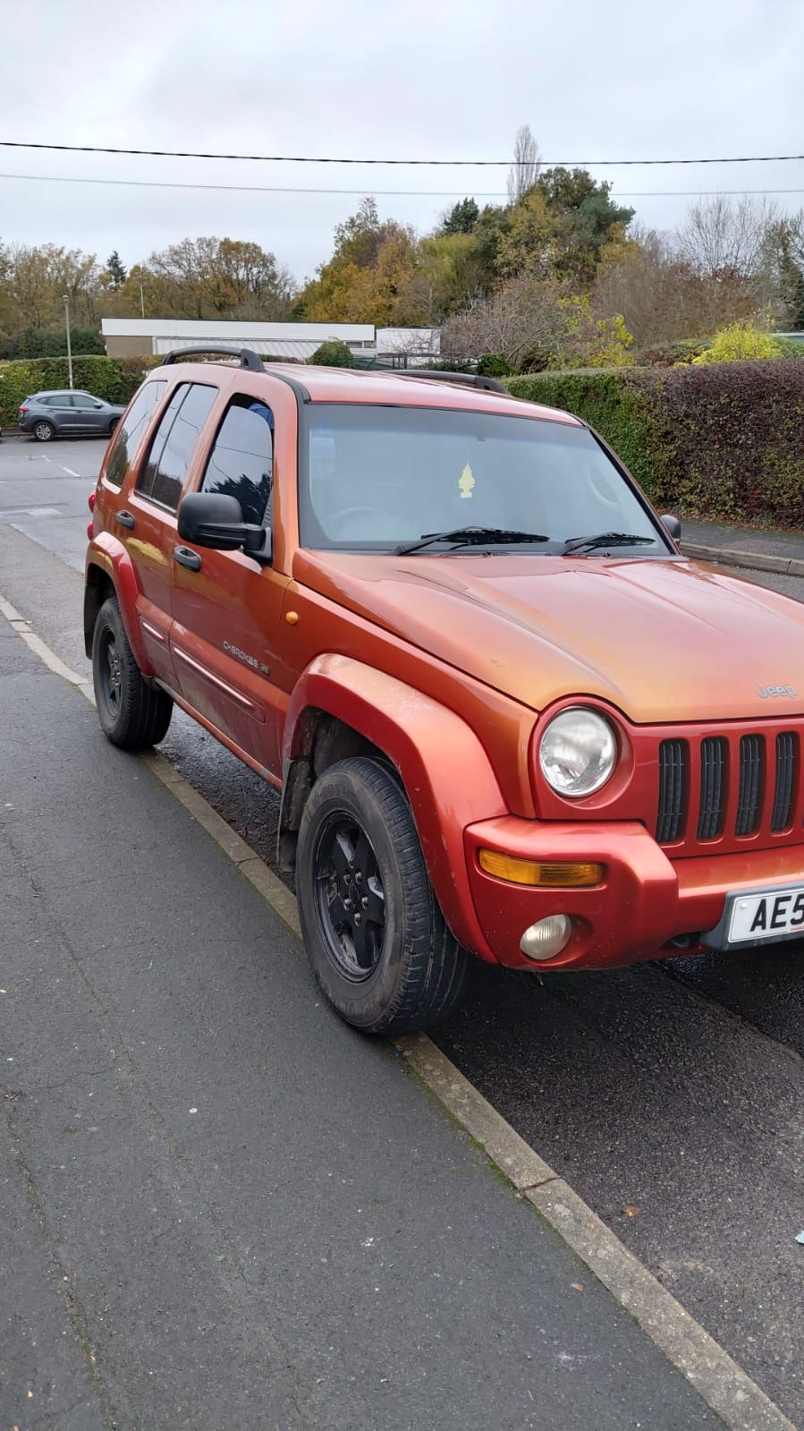 Used Jeep Cherokee 2002 for sale - 76748276: Photo 2