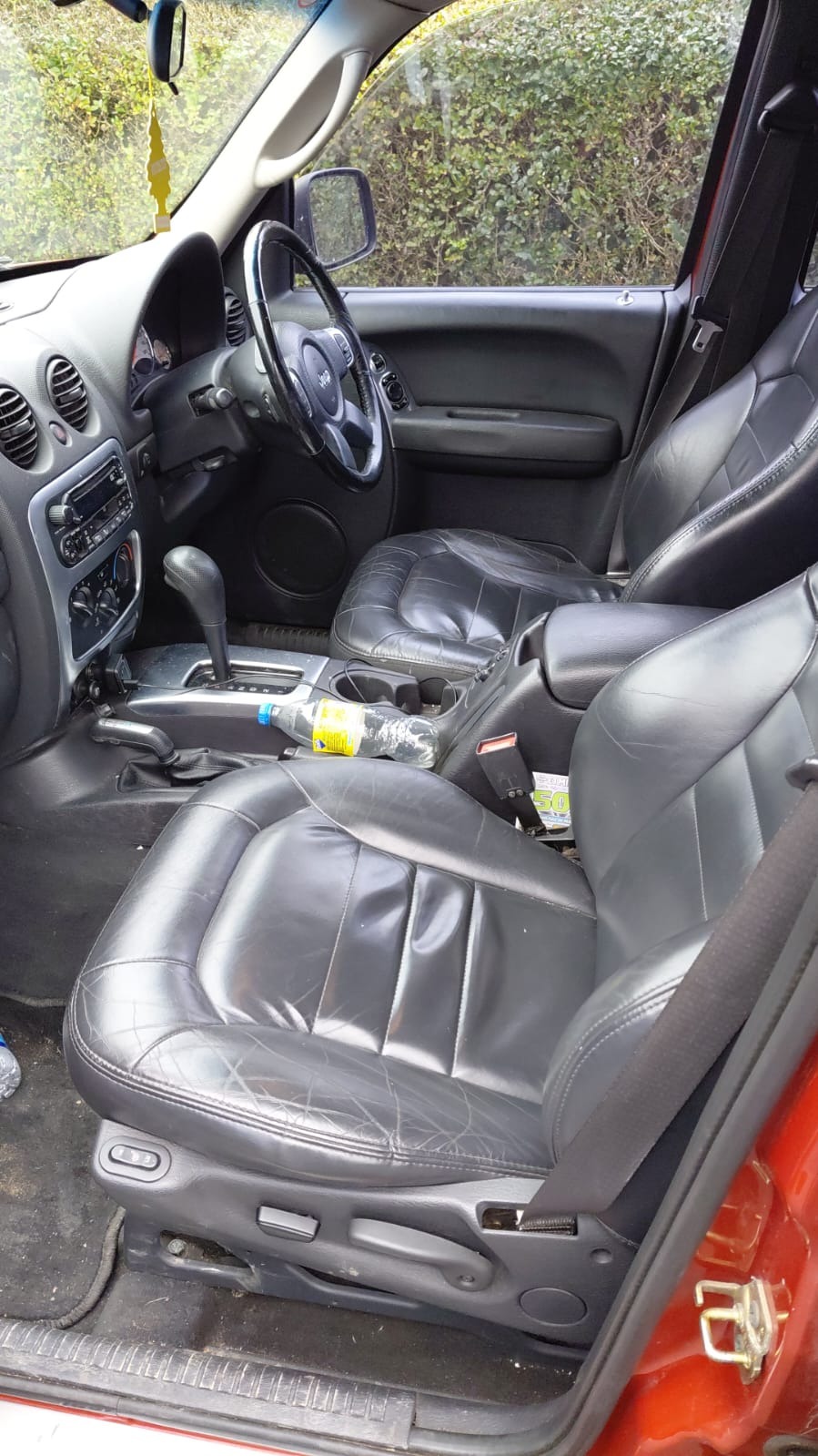 Used Jeep Cherokee 2002 for sale - 76748276: Photo 5