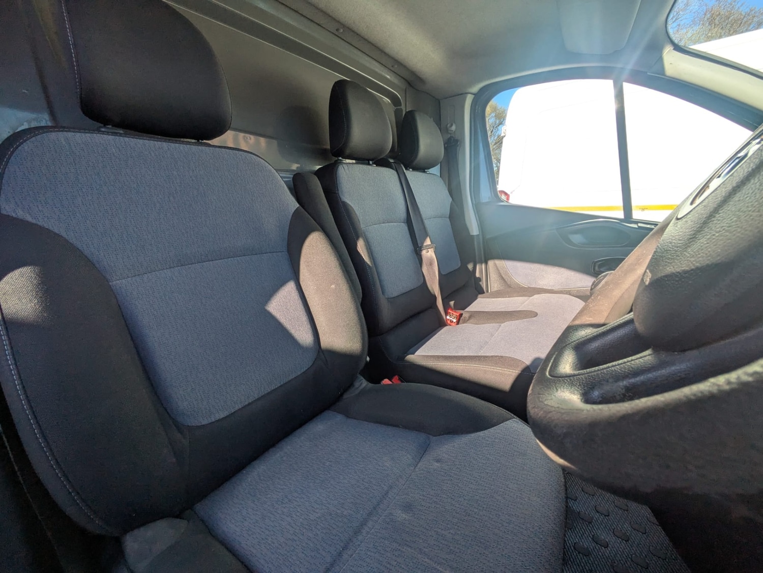 Used Vauxhall Vivaro 2015 for sale - 77968928: Photo 10
