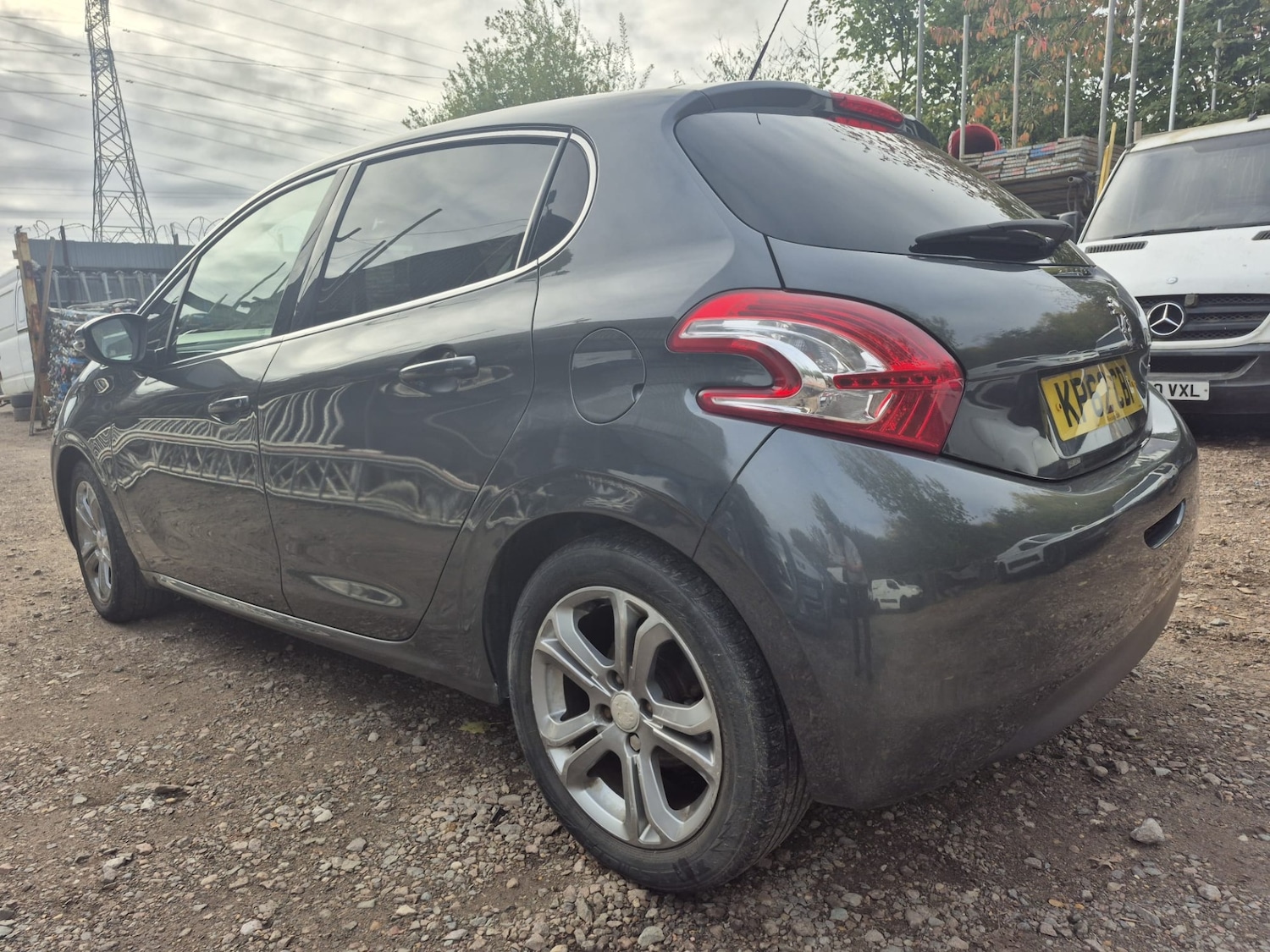 Used Peugeot 208 2012 for sale - 76198721: Photo 6
