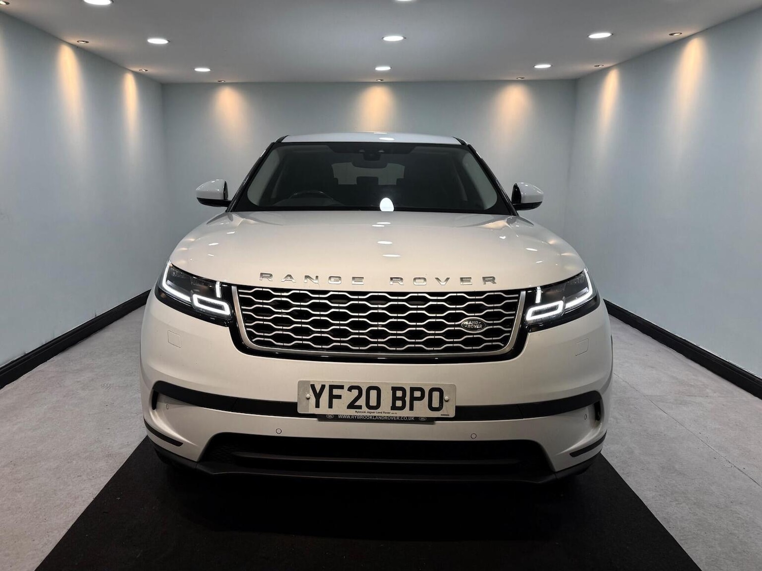 Used Land Rover Range Rover Velar 2020 for sale - 77423534: Photo 2