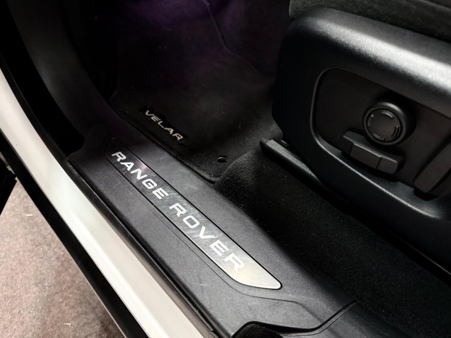 Used Land Rover Range Rover Velar 2020 for sale - 77423534: Photo 33