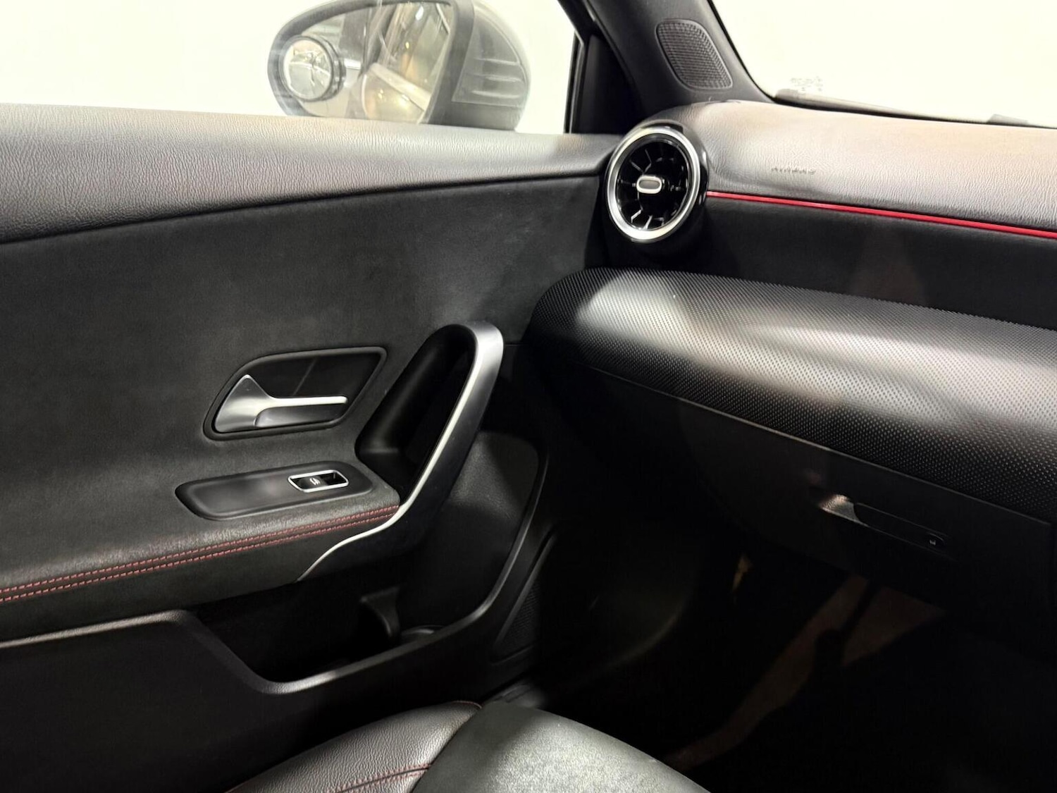 Used Mercedes-Benz A-Class 2018 for sale - 76455336: Photo 23