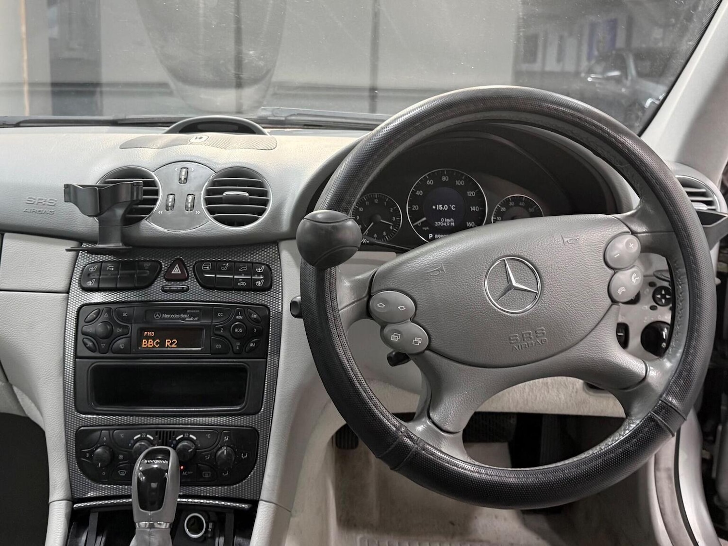Used Mercedes-Benz CLK 2004 for sale - 76510805: Photo 11