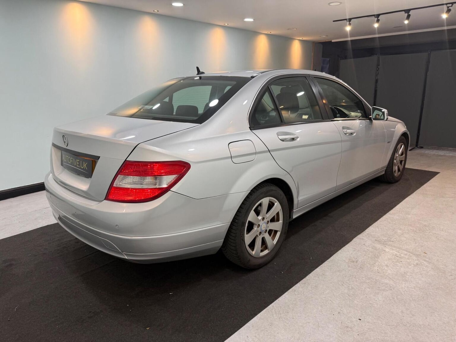 Used Mercedes-Benz C Class 2011 for sale - 77836829: Photo 19