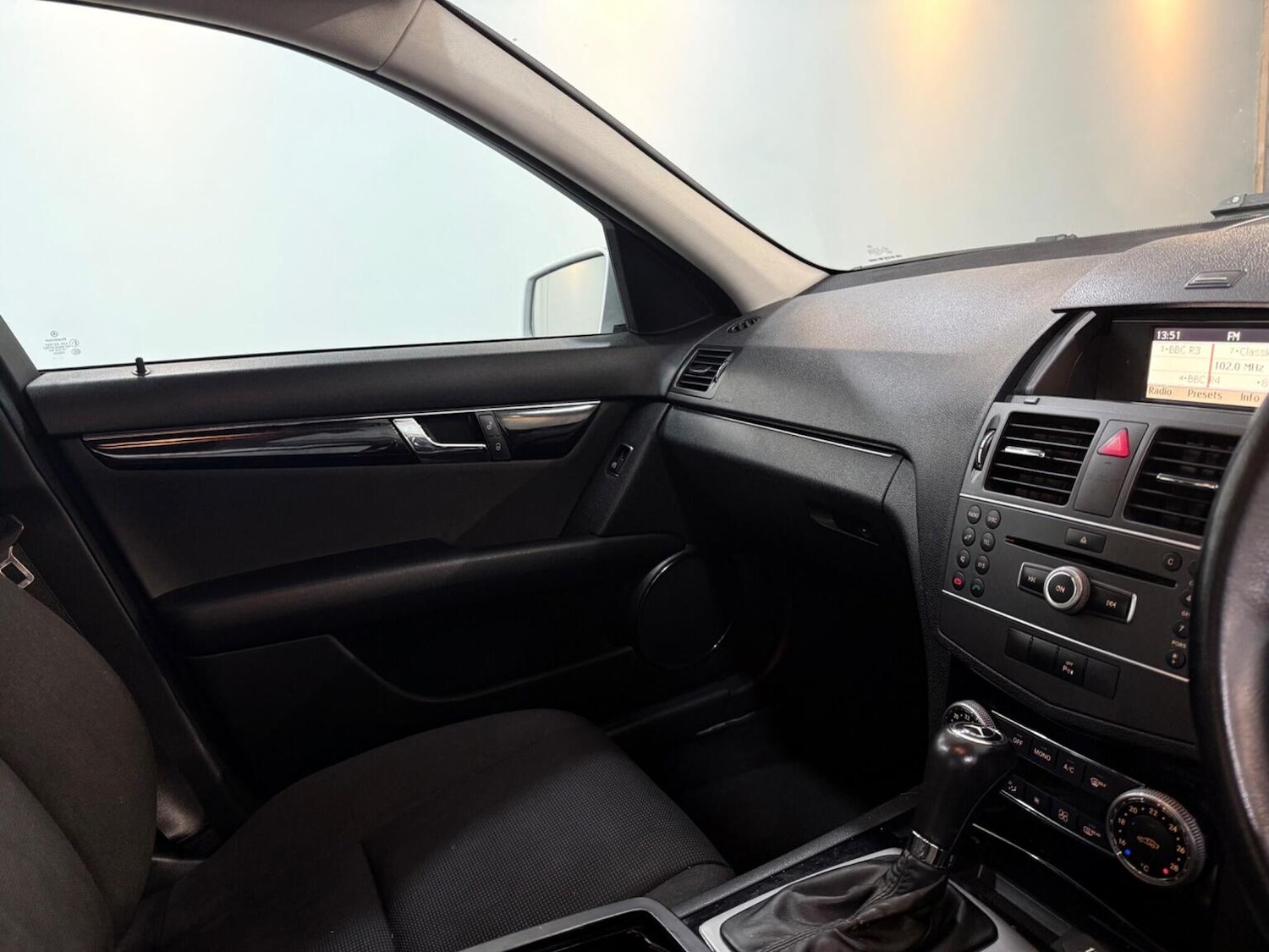 Used Mercedes-Benz C Class 2011 for sale - 77836829: Photo 23