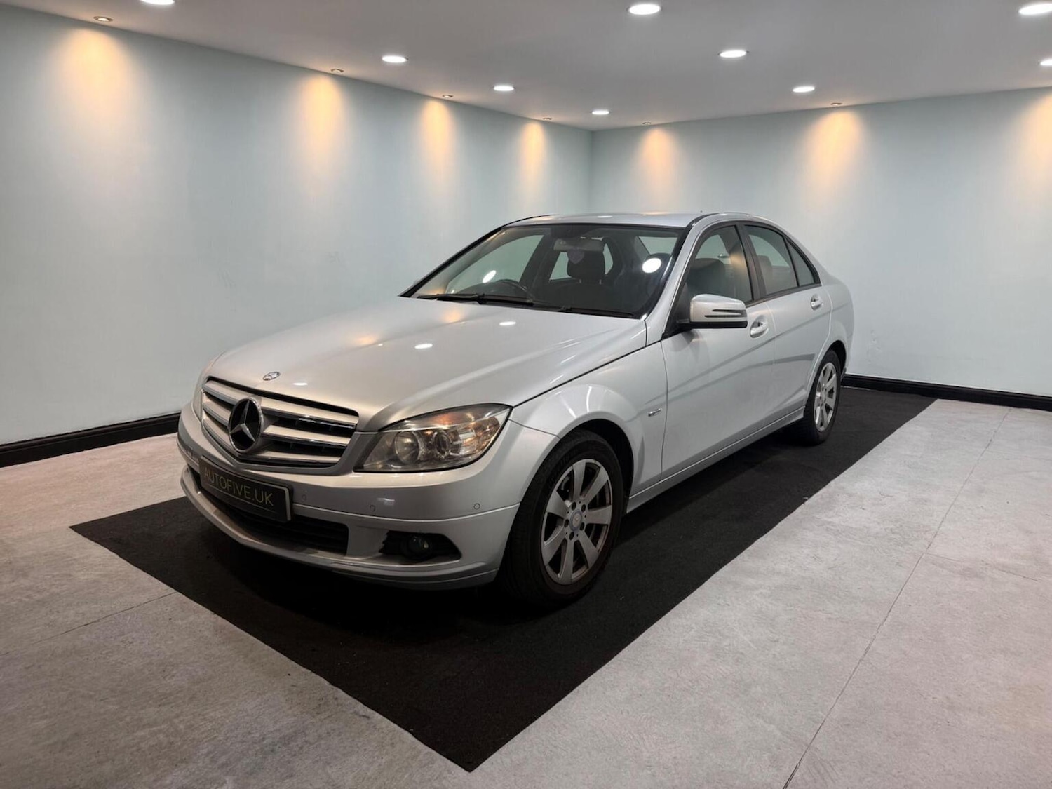 Used Mercedes-Benz C Class 2011 for sale - 77836829: Photo 3