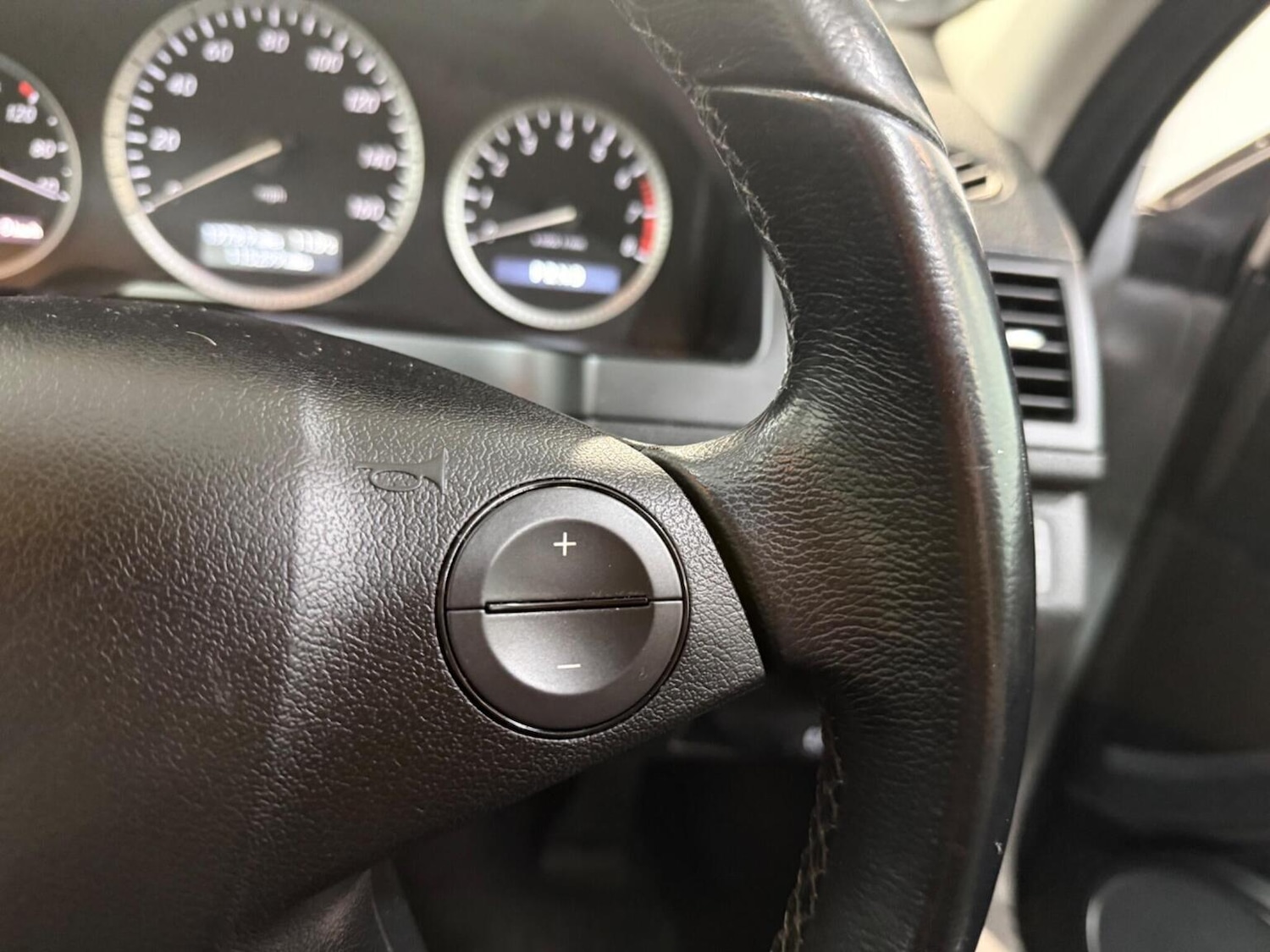 Used Mercedes-Benz C Class 2011 for sale - 77836829: Photo 34