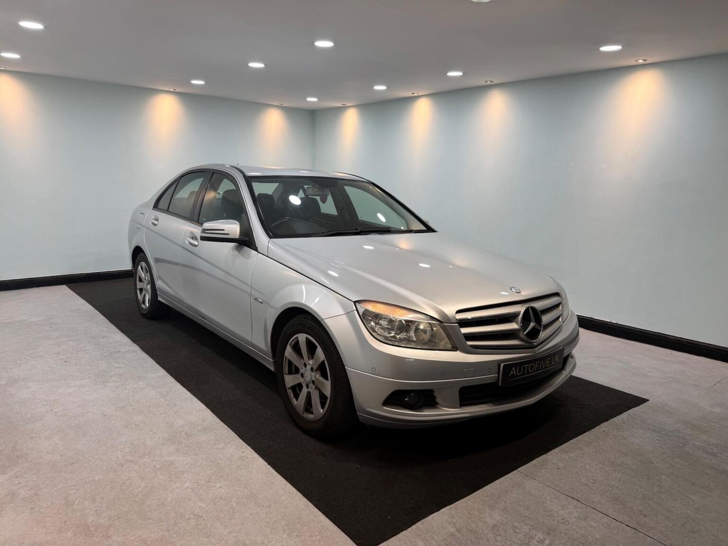 Used Mercedes-Benz C Class 2011 for sale - 77836829: Photo 5