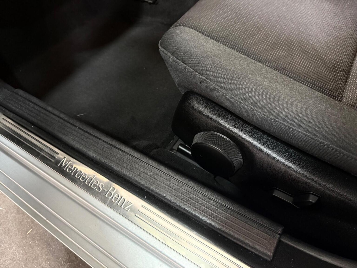 Used Mercedes-Benz C Class 2011 for sale - 77836829: Photo 50