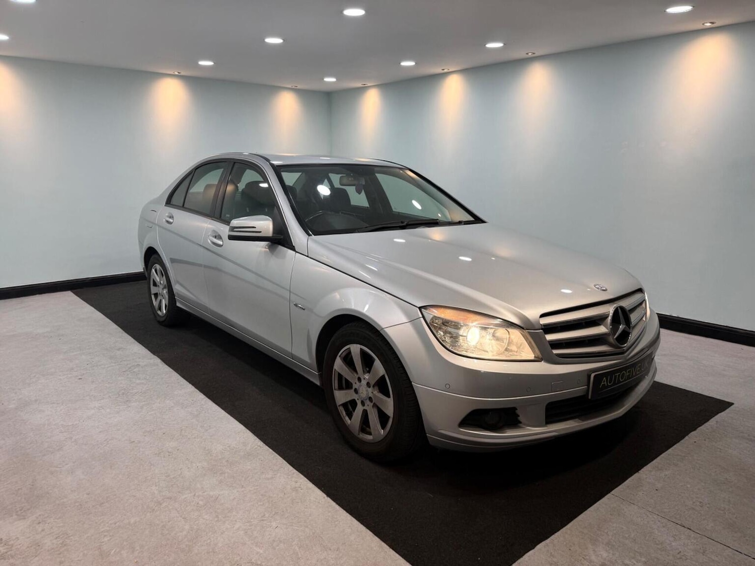 Used Mercedes-Benz C Class 2011 for sale - 77836829: Photo 8