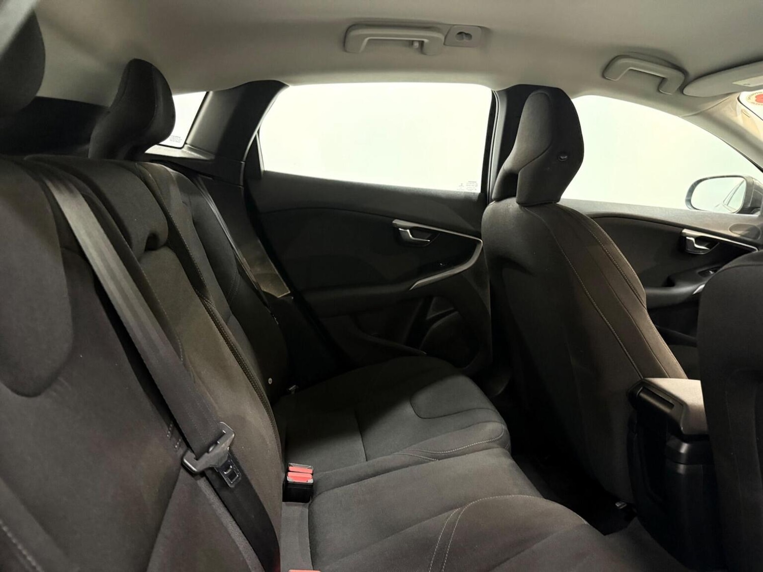 Used Volvo V40 2013 for sale - 77721256: Photo 29