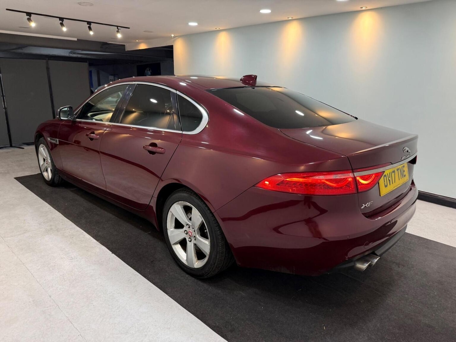 Used Jaguar XF 2017 for sale - 77350099: Photo 11