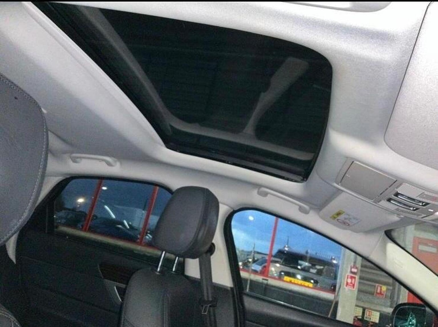 Used Jaguar XF 2017 for sale - 77350099: Photo 2