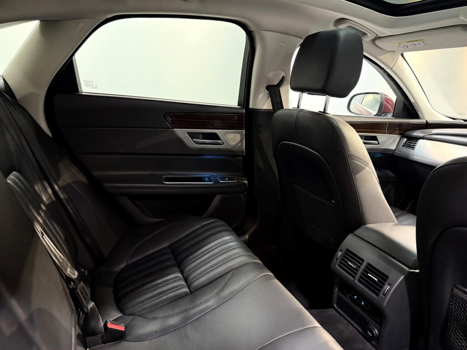 Used Jaguar XF 2017 for sale - 77350099: Photo 25