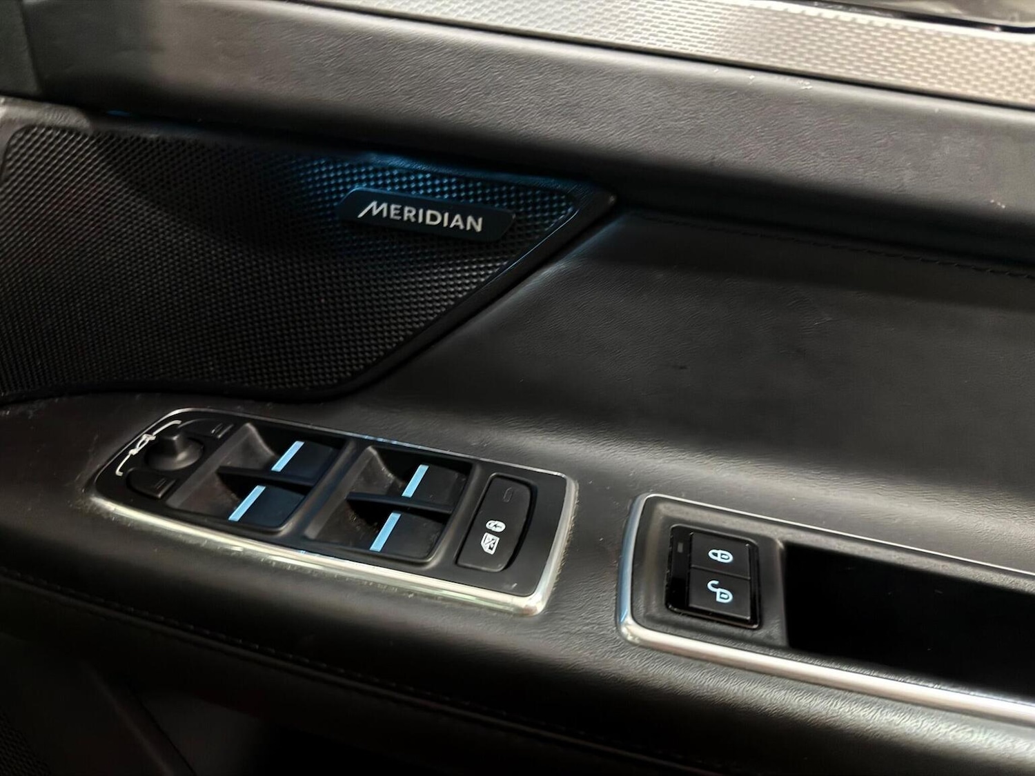 Used Jaguar XF 2017 for sale - 77350099: Photo 35