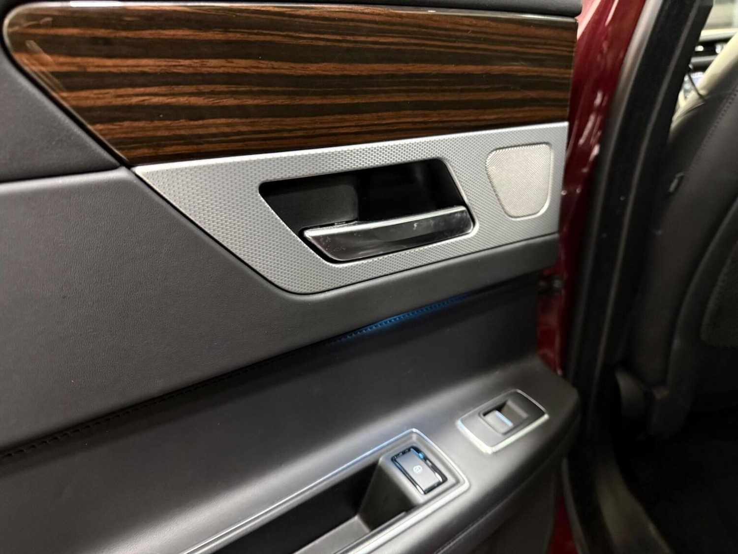 Used Jaguar XF 2017 for sale - 77350099: Photo 36