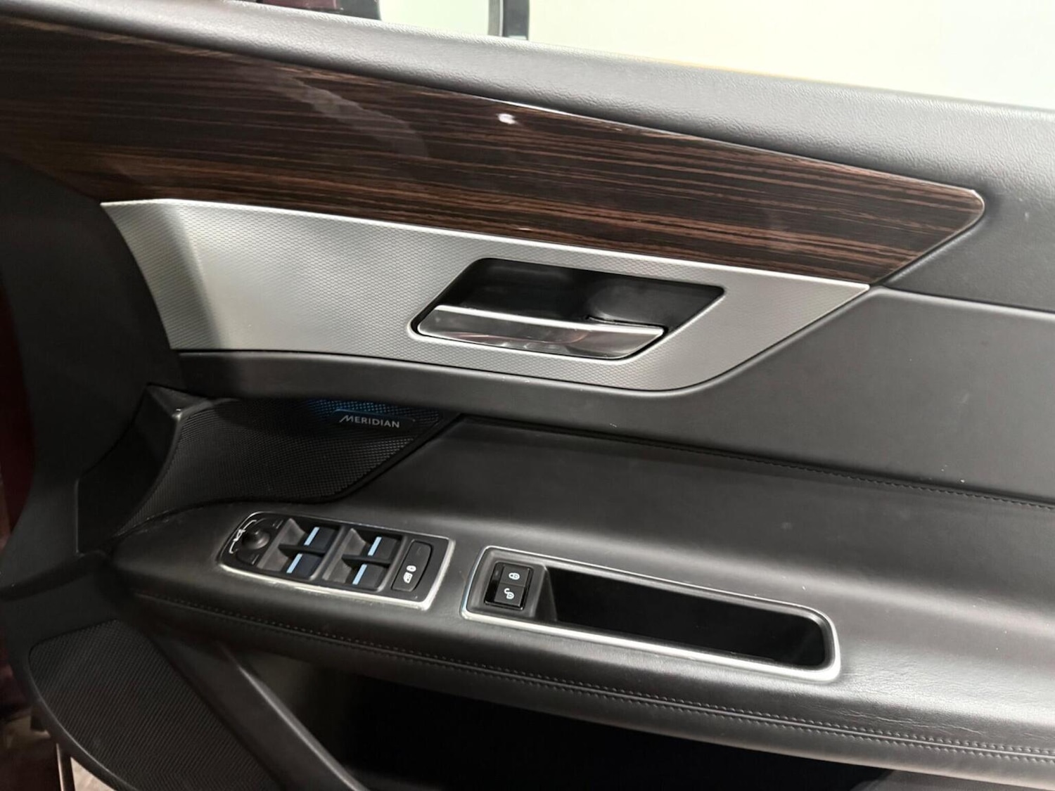 Used Jaguar XF 2017 for sale - 77350099: Photo 37